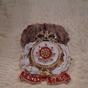 RARE VINTAGE YACHT CLUB ENAMEL SHIP WHEEL PIN